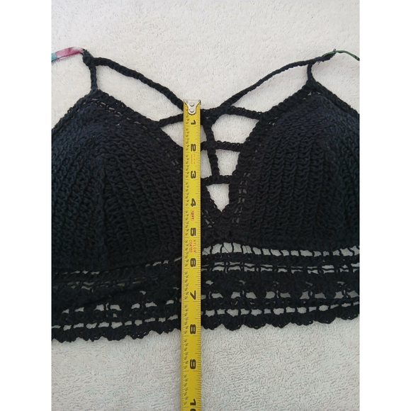 Madden NYC Crochet Black Size Medium Crop Top Tie Floral Boho Festival Chic - Picture 6 of 10